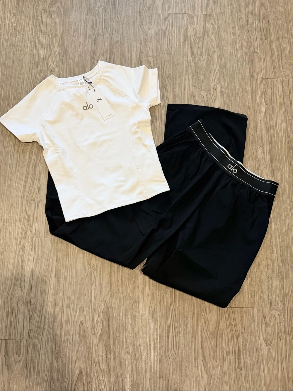 ALO Yoga Kids White Short-Sleeve Top with Black Pajama Pants